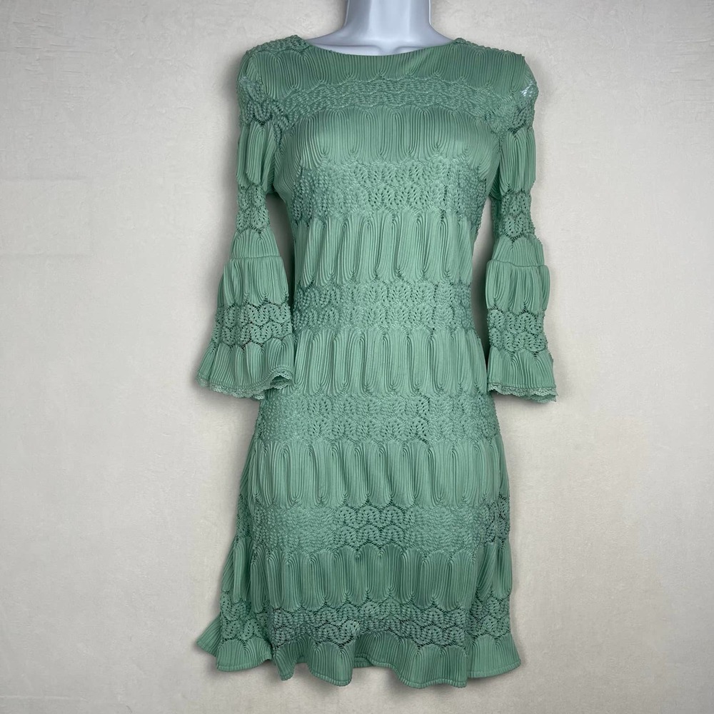 New York & Company Dress Women’s XS Stretch Mint Green Knee Length Bell Sleeves‎
